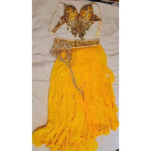 Yellow belly dancing outfit - Picture 14 of 16
